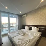 Paradiso B 209 Private Sea View
