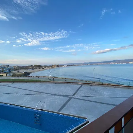 Апартамент Paradiso B 209 Private Sea View