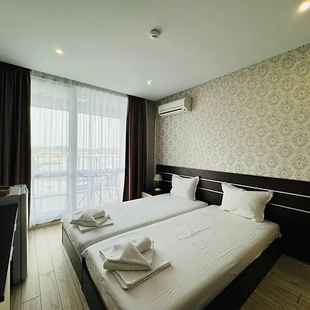 Апартамент Paradiso B 209 Private Sea View